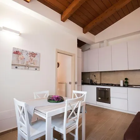 Viale Patrono D'italia 펜션